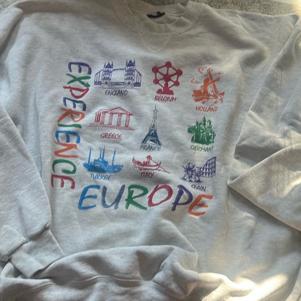 Vintage Travel Sweatshirt